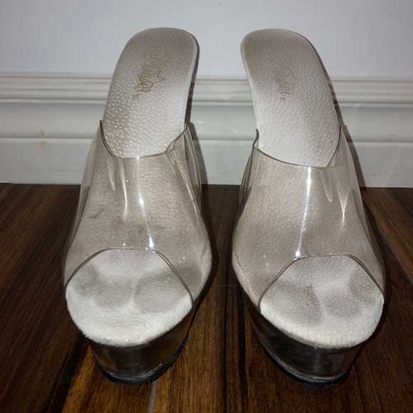 Talons Platform - Picture 2 of 6